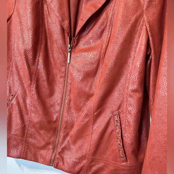 🎉4/30$🎉 TanJay Vintage Orange Faux Leather Jacket – 12P 🧡 - Picture 3 of 5